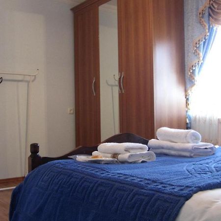 Blue Guest House Samtredia ภายนอก รูปภาพ