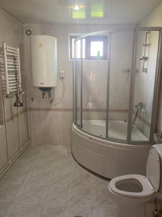Blue Guest House Samtredia ภายนอก รูปภาพ