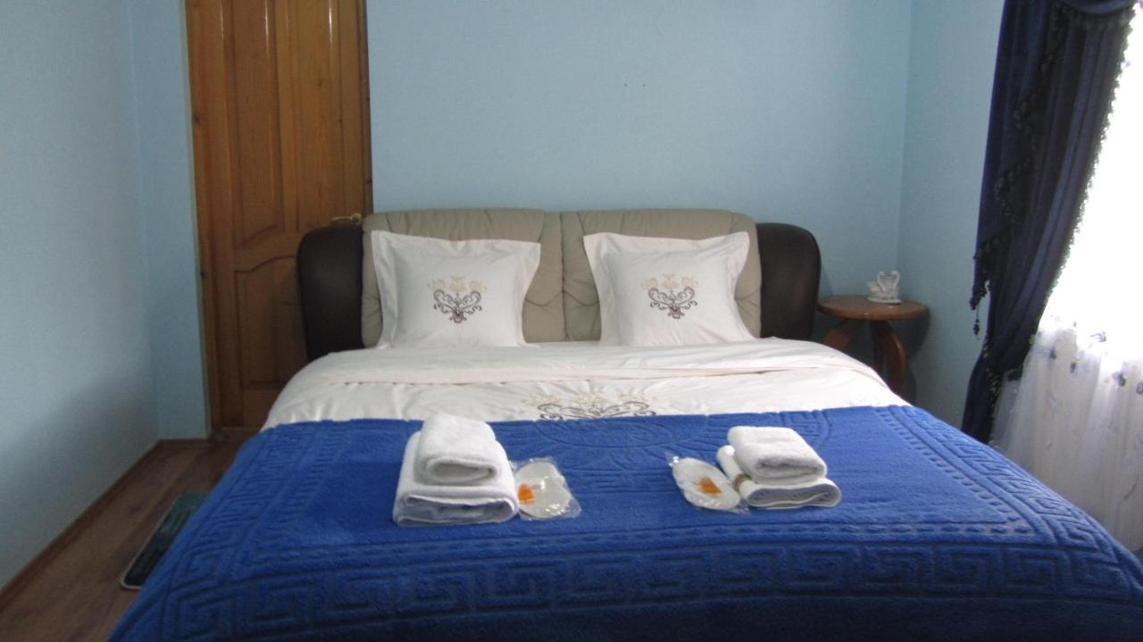 Blue Guest House Samtredia ภายนอก รูปภาพ
